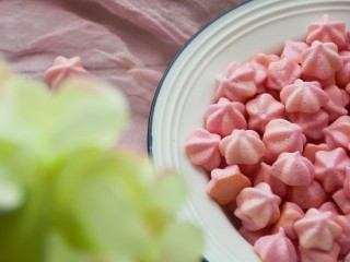 火龙果酸奶溶豆,颜色真的很赞~