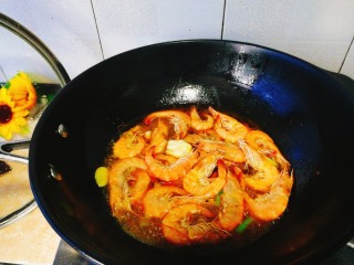 家常菜+红烧明虾,大火