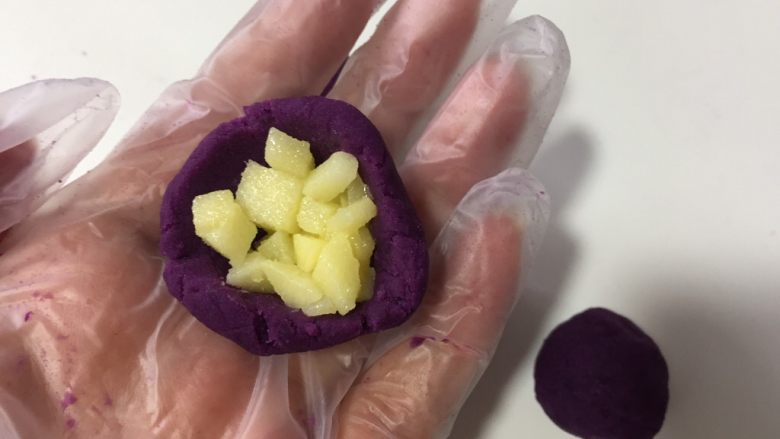 紫薯苹果球&山药🍎球,加入苹果馅料