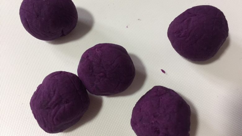 紫薯苹果球&山药🍎球,紫薯分成10g一份，很小的哦