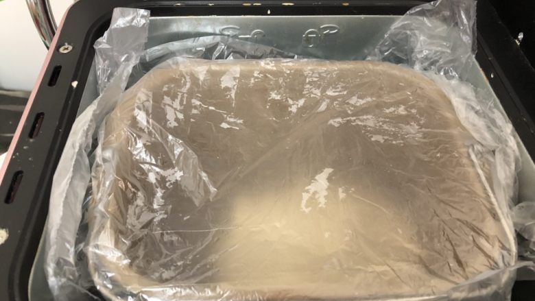 葱香芝士面包,盖起来发酵