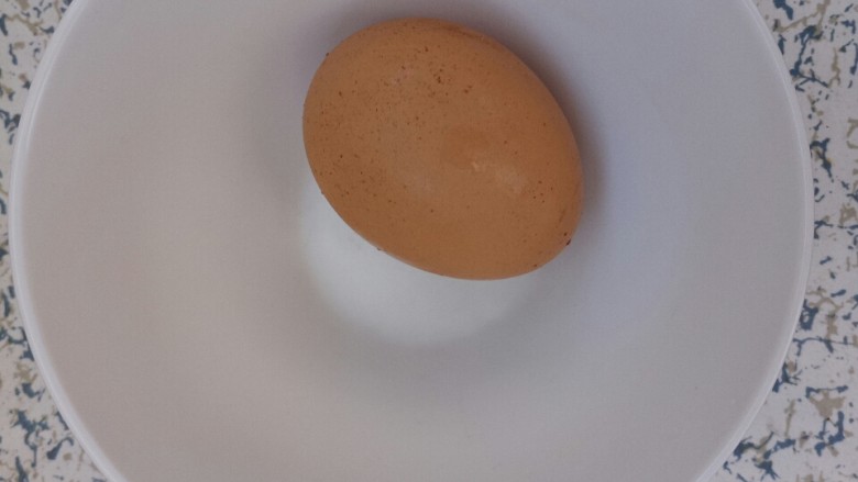 早餐黄油鸡蛋牛奶煎土司,鸡蛋一个