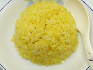 黄金炒饭,热腾腾的黄金米饭来啦，是不是颗粒感实足？
