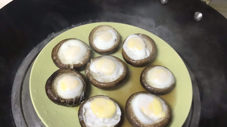 清蒸香菇鹌鹑蛋,大火猛蒸5分钟
