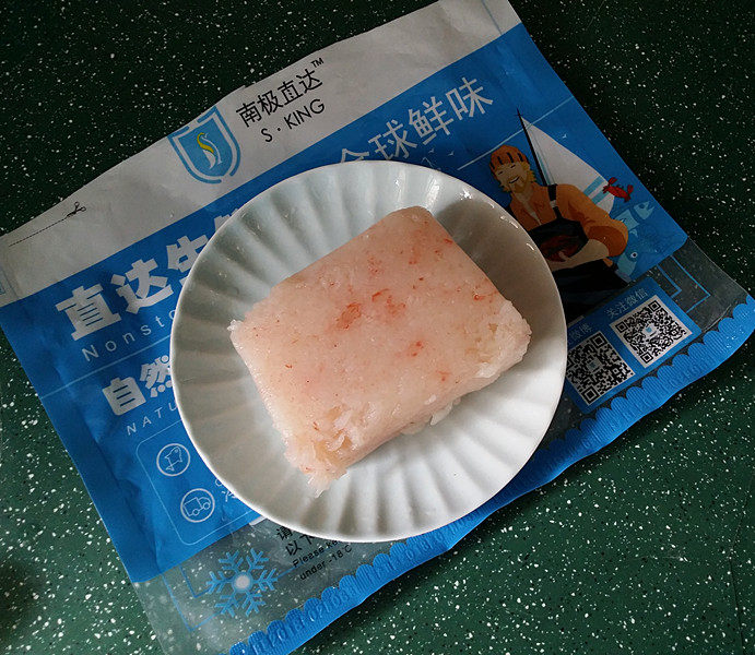 磷虾丸子苜蓿汤#宝宝辅食#,事先从冰箱里出南极磷虾仁、放至室温中自然解冻