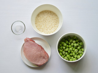 辅食计划+豌豆泥瘦肉粥,材料准备好