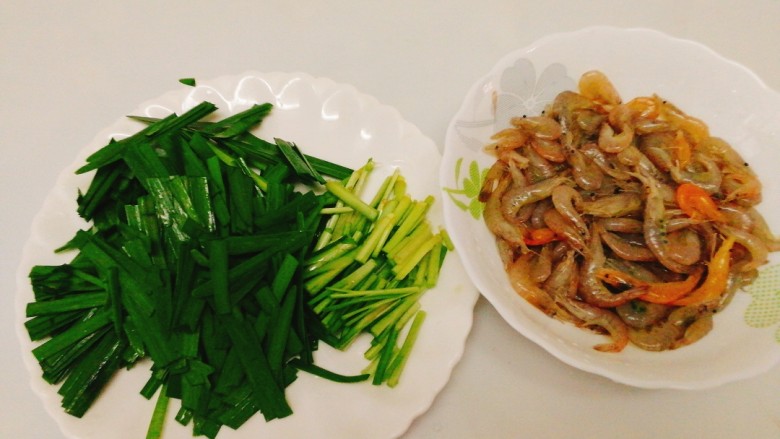 家常菜+韭菜炒小白虾,食材全部处理好
