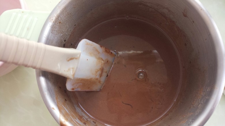 巧克力咖啡布丁,继续搅拌均匀