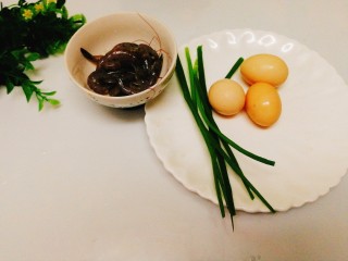 辅食计划+虾仁鸡蛋羹,准备好主食材