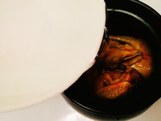 辅食计划+乳鸽红菇汤,全部放入后加入清水
