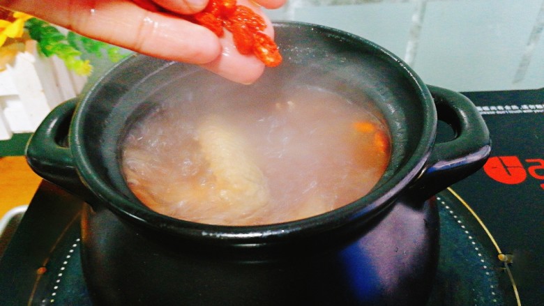 辅食计划+乳鸽红菇汤,加入