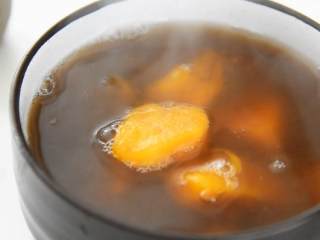 这款红豆陈皮番薯汤，解决胃口不开、帮助消化，冰镇热饮都好喝,
热乎乎的红豆陈皮番薯汤，暖心又暖胃。