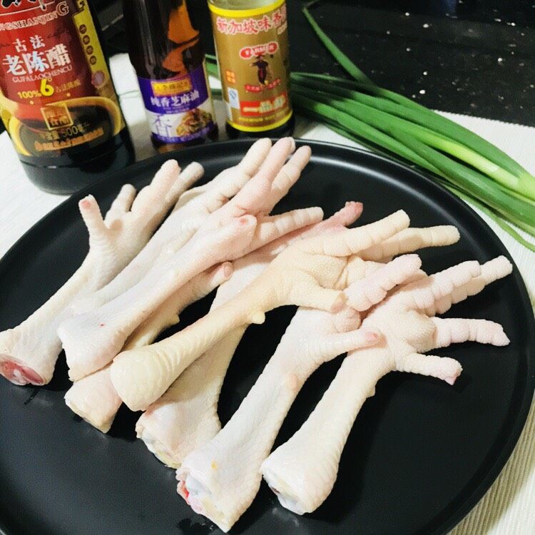 陈醋鸡爪（凤爪）,鸡爪和酱料