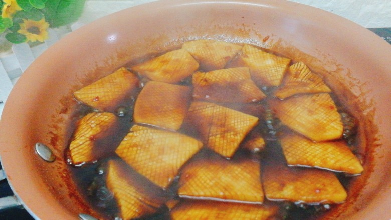 菌类料理+酱汁杏鲍菇,大火收汁即可。