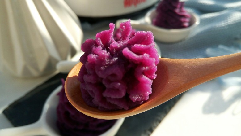 奶香紫薯泥,做起来是不是很简单呐！