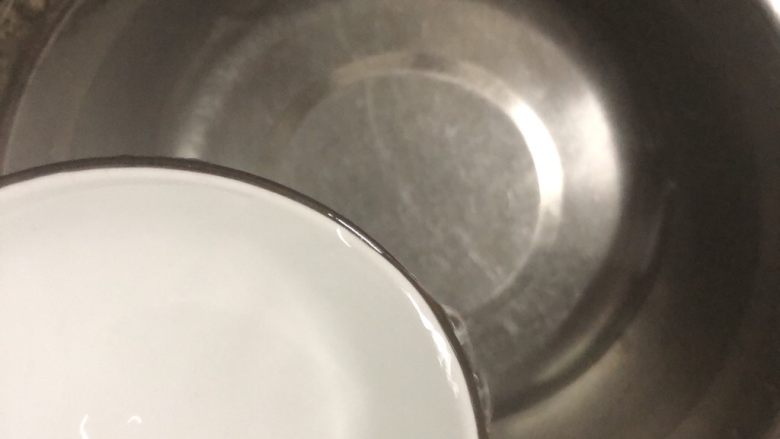 芒果西米凉粉,两碗水