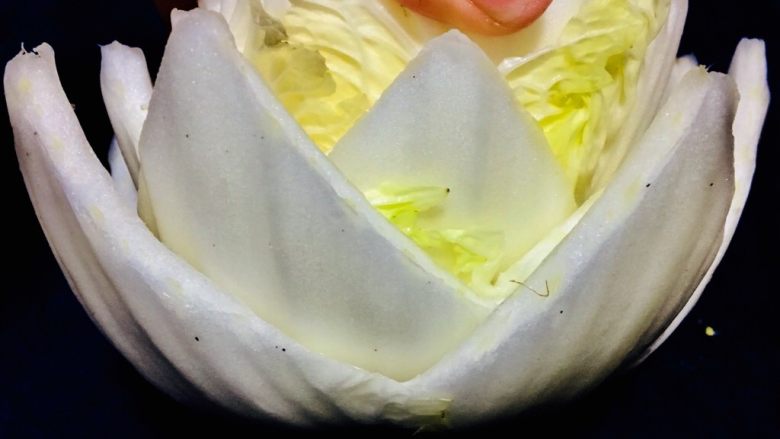 仪式感的宴席菜-莲花翡翠卷,这样会不会看得清楚一点？