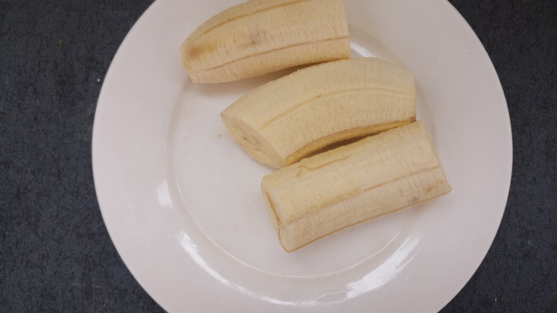 奶酪片烤香蕉,切三段