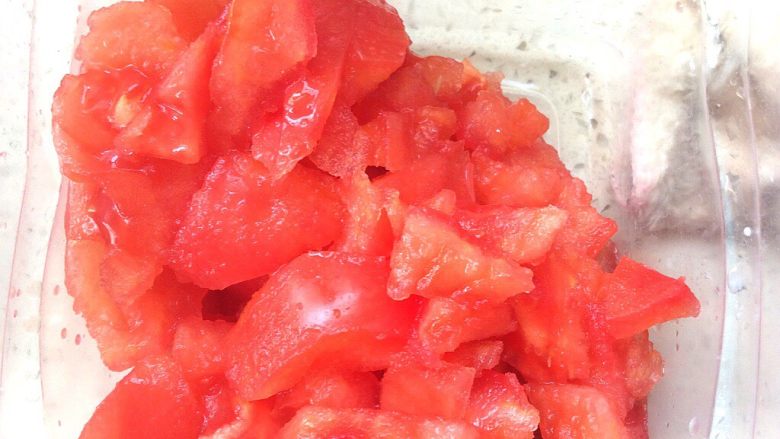 了不起的小番茄+番茄鸡蛋浇头碟豆花面,切碎