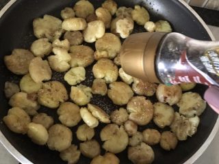 孜然椒盐小土豆,黑胡椒碎
