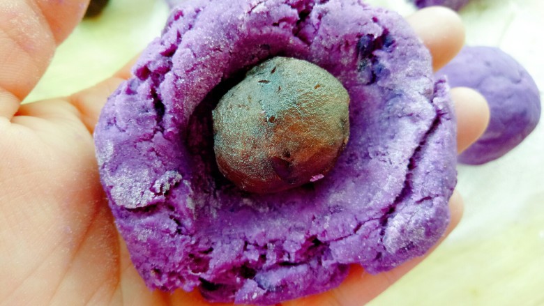 紫薯红豆糕,如图，开包