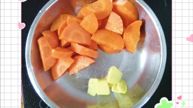 胡萝卜骨头汤,泡骨头需要几分钟，先把胡萝卜，姜洗净切好（如图）