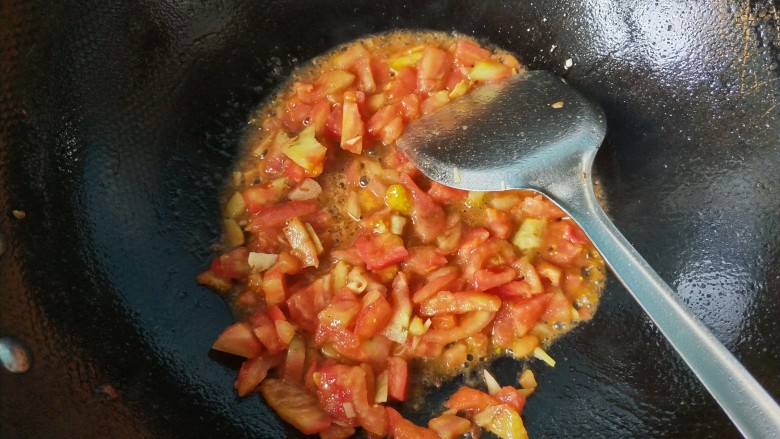 了不起的小番茄  番茄烧瓠子,番茄炒出汁。