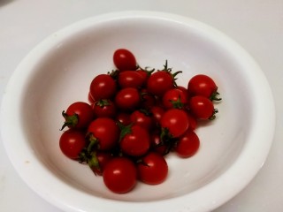 了不起的小番茄+蜜渍小番茄,准备好小番茄