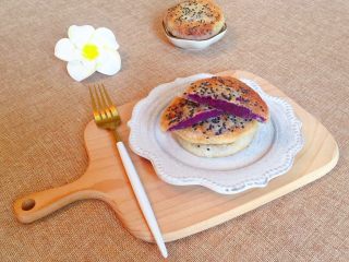 紫薯糯米饼,香甜软糯，超级好吃哦！