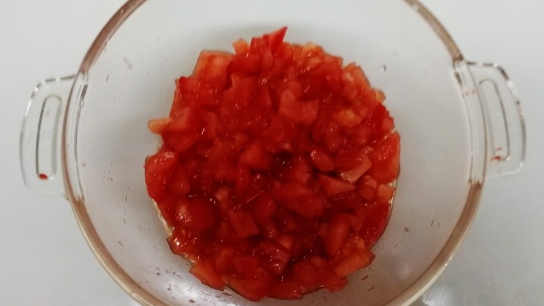 了不起的小番茄+番茄戚风蛋糕,切成小丁