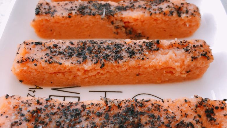 时蔬虾仁蒸糕,一款补锌又补钙的时蔬虾仁蒸糕就做好啦