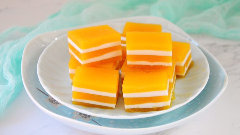 芒果千层糕,芒果的香味搭配牛奶的浓郁口感，Q弹好吃