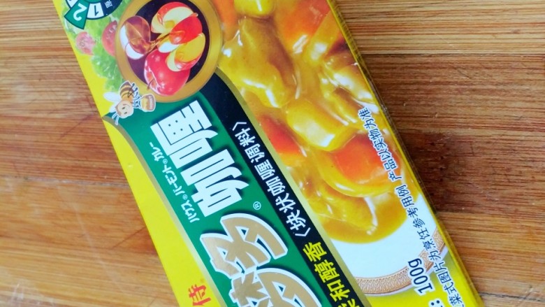 咖喱 鸡肉饭,百梦多<a style='color:red;display:inline-block;' href='/shicai/ 693'>咖喱</a>块
