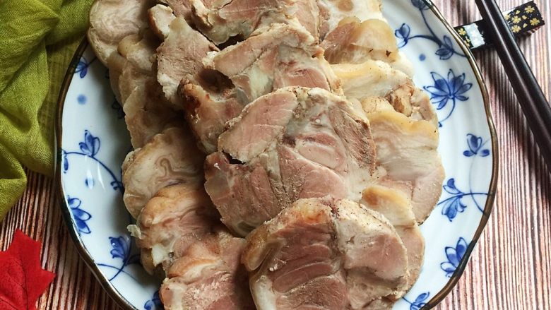 扎蹄 —— 适合炎炎夏日吃的肉,完成
