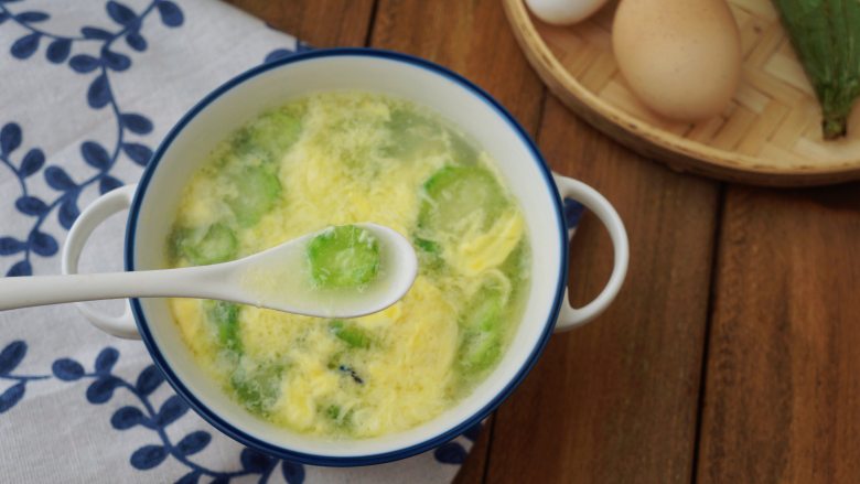 丝瓜鸡蛋汤,简单好做，无比鲜嫩