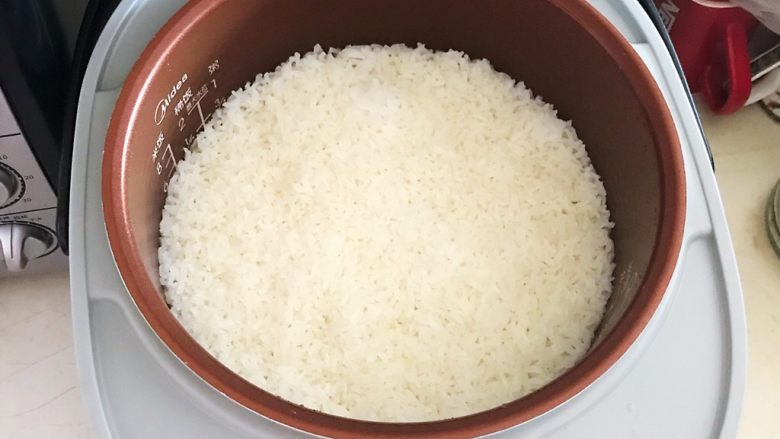 非常独特的东北饭包,米饭熟了