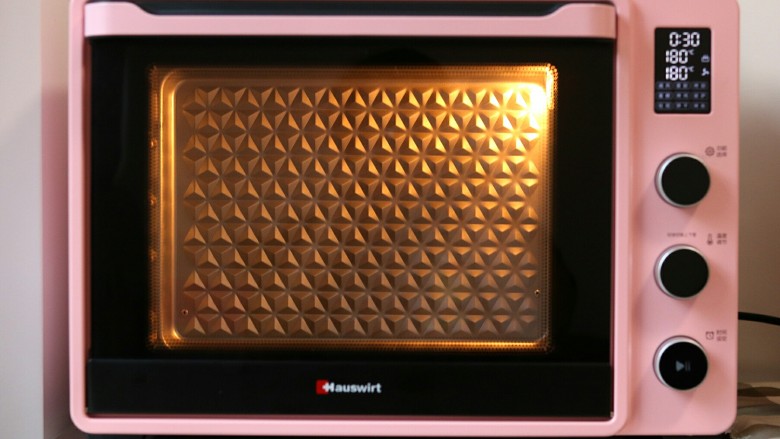 芝士焗土豆泥,根据自己操作速度，提前180度预热烤箱哦！