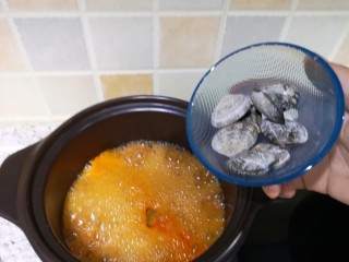 韩式大酱汤,放入花蛤