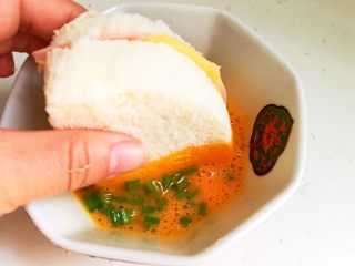 中国式芝士火腿三明治,馒头片包裹蛋液