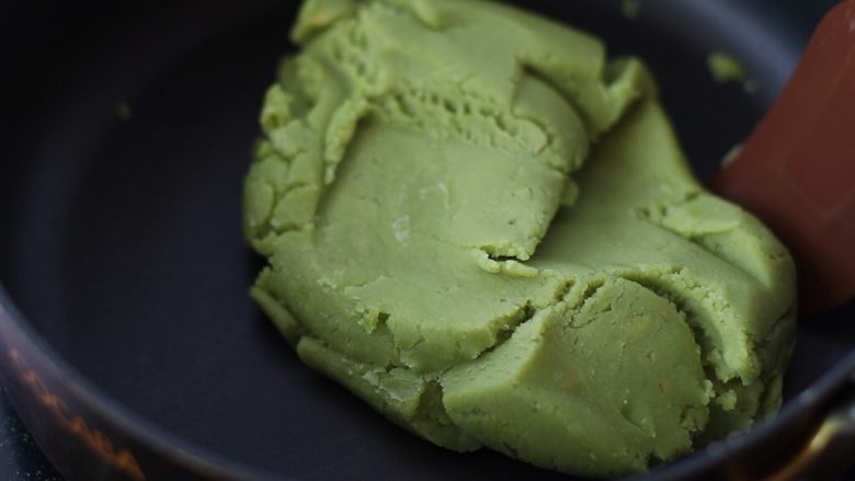 绿豆冰糕,搅拌均匀盛出来