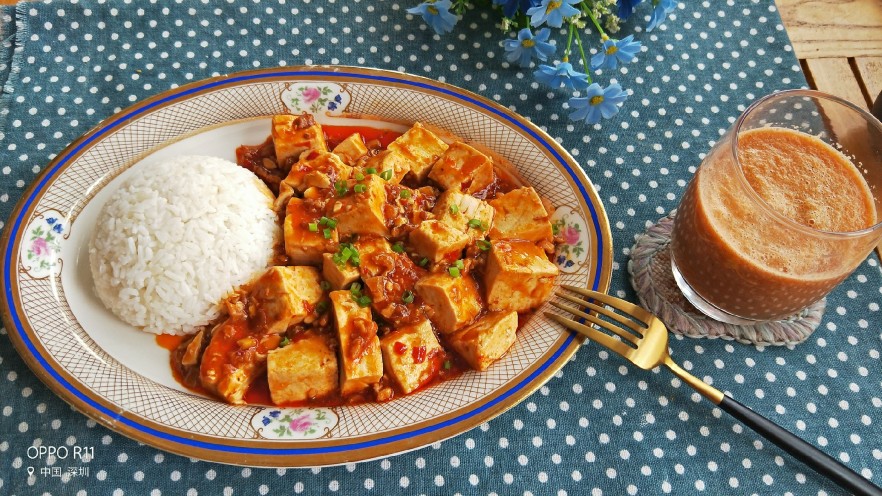 红烧豆腐+混合果蔬汁 营养套餐