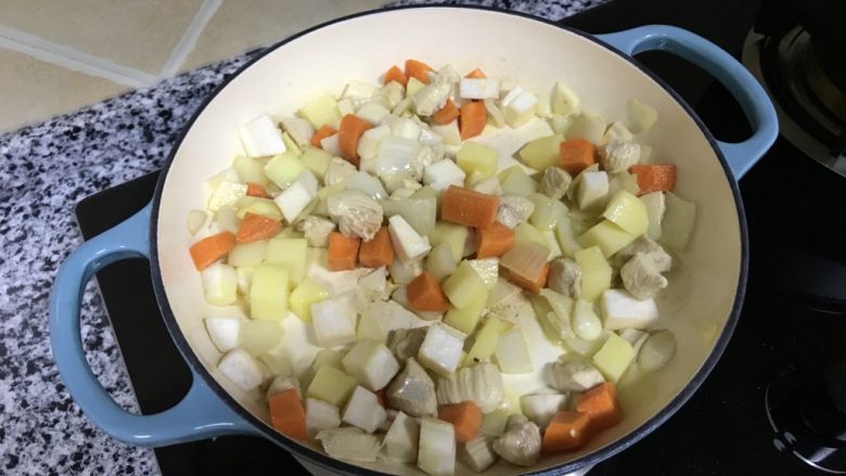 咖喱蔬菜鸡肉饭—珐琅锅版,加剩余蔬菜