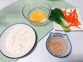 【宝宝辅食】干贝小米疙瘩汤, 准备食材：小米30 g、面粉 30 g、油菜 适量、胡萝卜丝、干贝 适量（提前浸泡）
