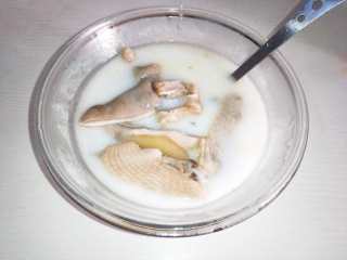 粤菜~原味（牛奶）猪肚鸡汤,根据个人喜好加入牛奶使得汤更鲜甜口感醇厚。
