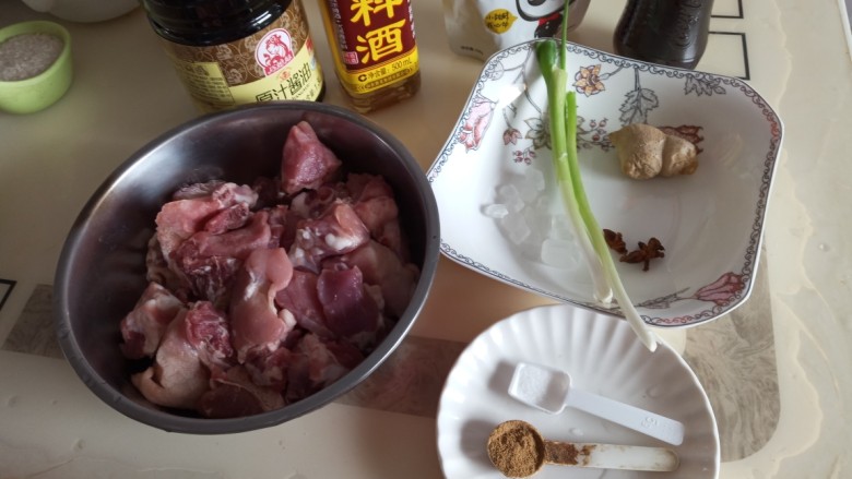 砂锅可乐栗子焖排骨,准备原料