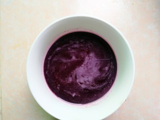 彩色糯米饭,一碗颜色漂亮的紫薯汁就做好啦