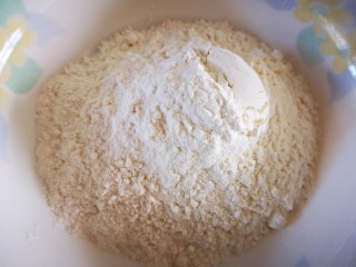 奶香银丝卷,准备面粉