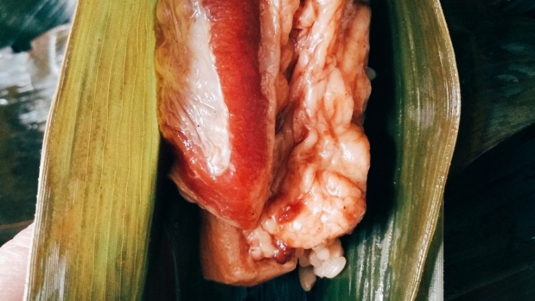 大肉粽,一勺糯米 一块猪肉