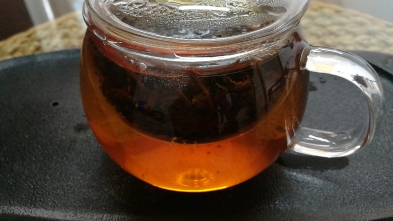瘦身美颜，醇香奶茶
(正山小种&锡兰红茶版),冲泡