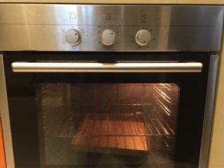 奶酪面包圈,这时候可以预热烤箱了！200度！
